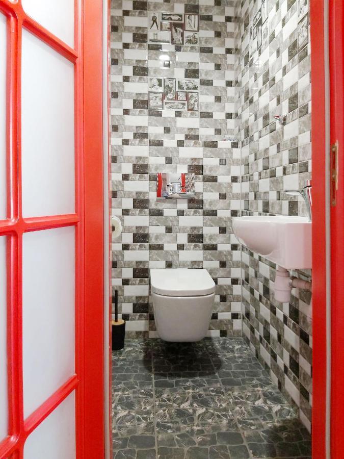 Monro Apartment Lwów Zewnętrze zdjęcie