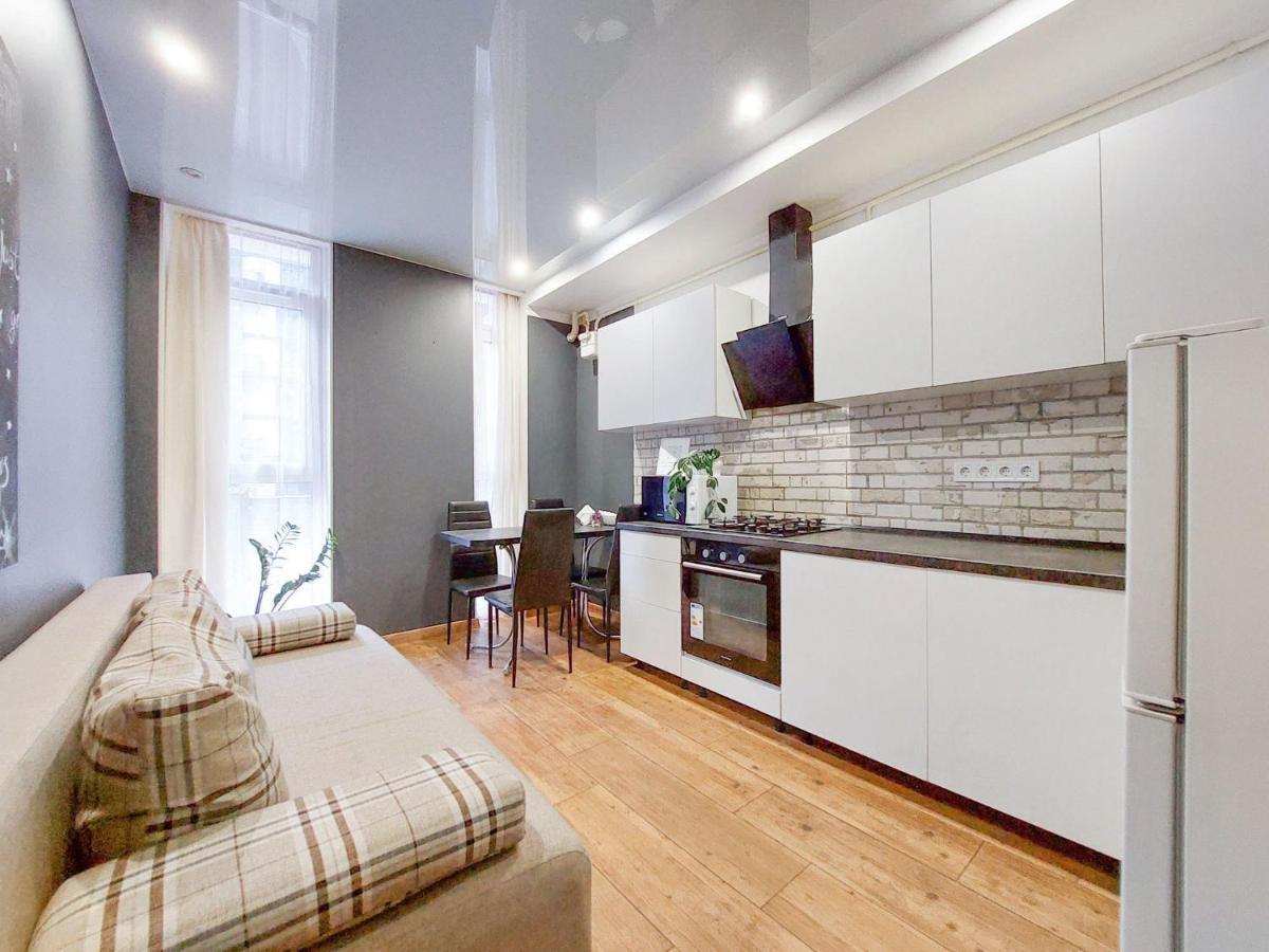 Monro Apartment Lwów Zewnętrze zdjęcie