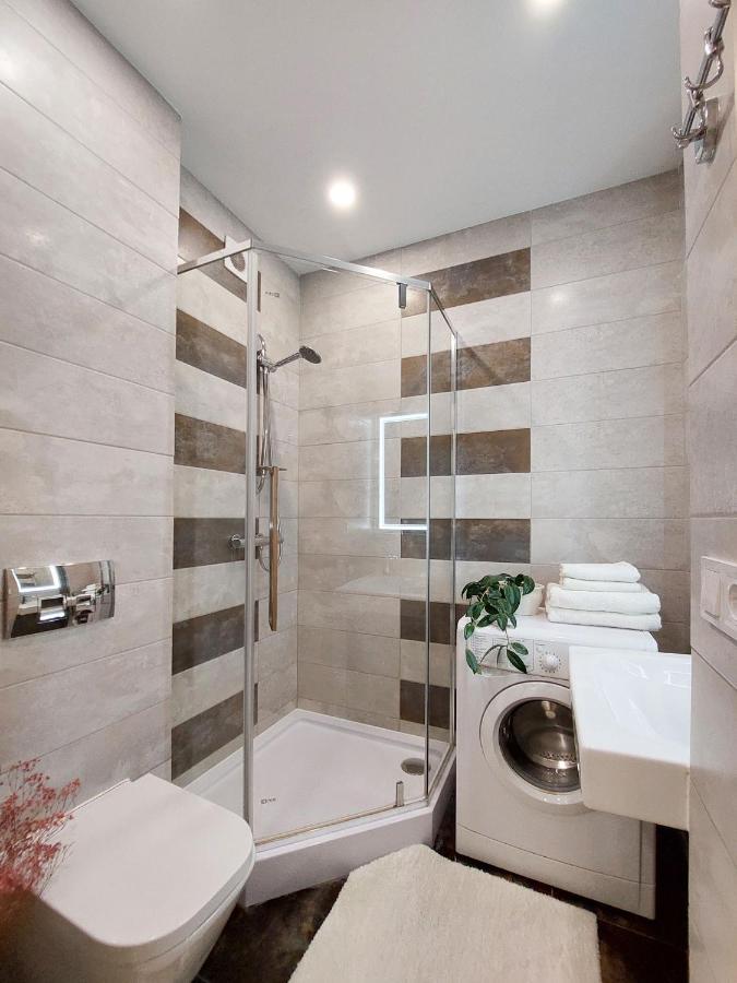 Monro Apartment Lwów Zewnętrze zdjęcie